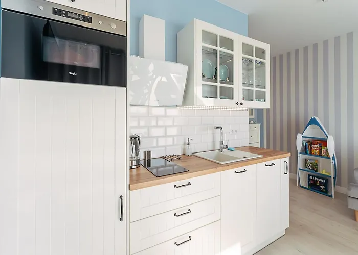 Comfortable 2-room Only 450 M From The Beach, Грзибово