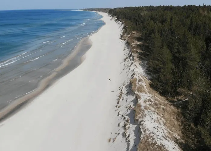 Апартаменты Comfortable 2-room Only 450 M From The Beach,